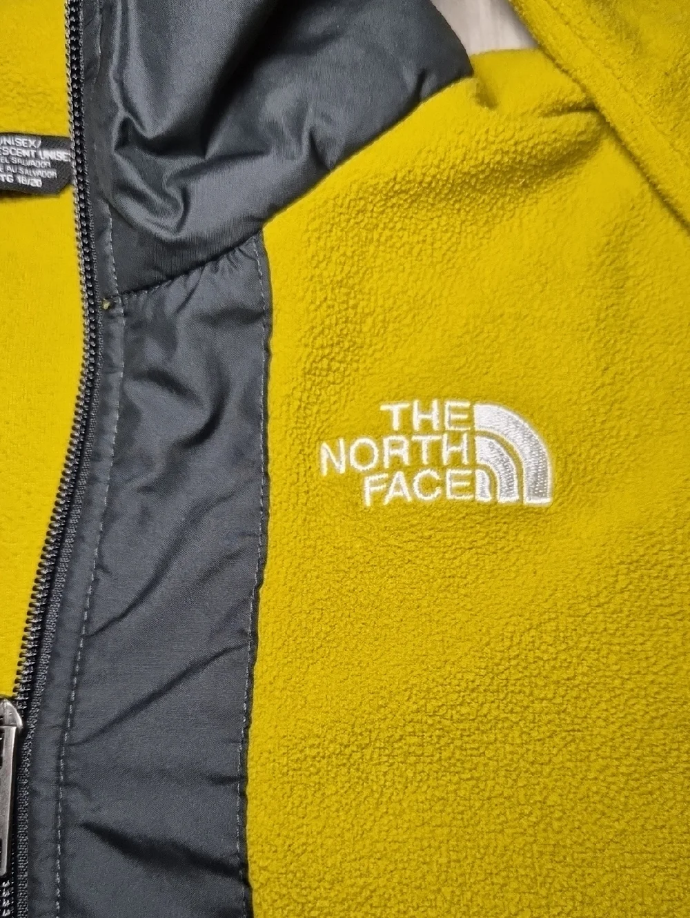The North Face Half-Zip Fleece Pullover Teen/Adult Green & Charcoal